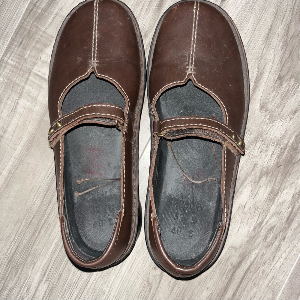 Naot Leather Shoes - Picture 2 of 8